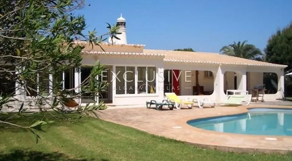 Portimão, Algarve – Villa am Golfplatz mit Pool, 5 Schlafzimmer