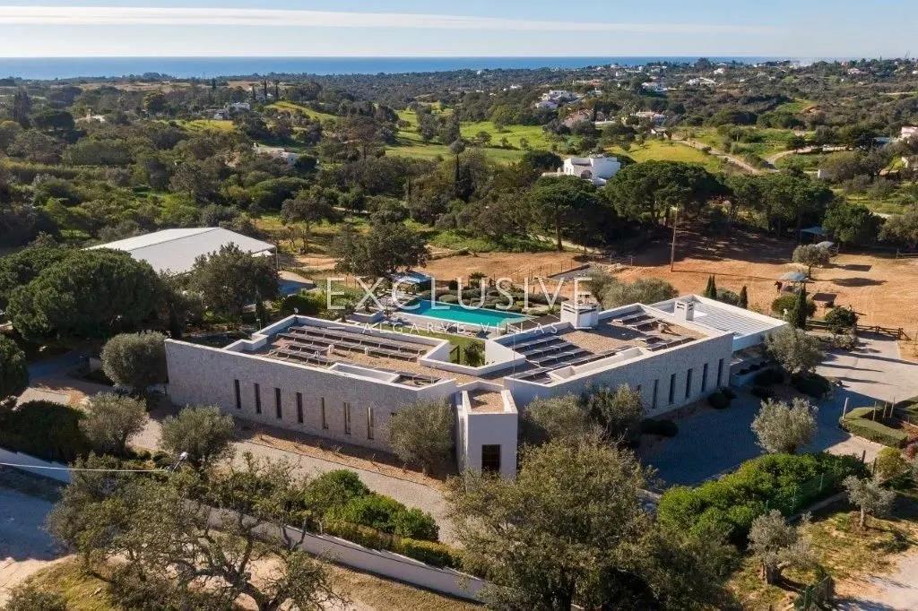 Lagoa, Algarve – Reitanwesen mit Stallungen und 3 Schlafzimmern