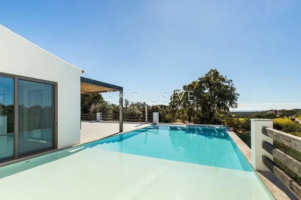 Lagoa, Algarve – Designvilla mit Küstenblick, 4 Schlafzimmer