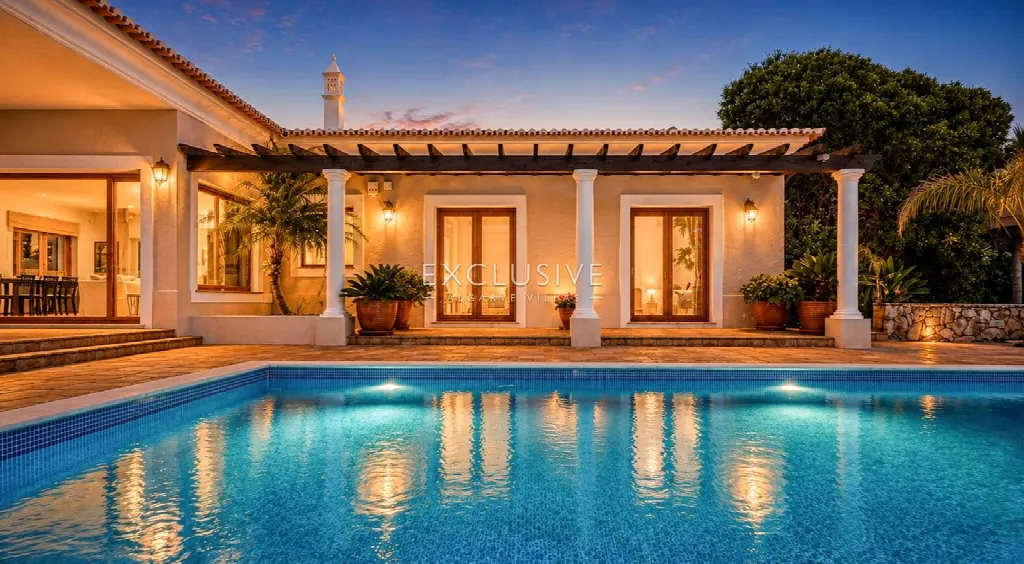 Faro, Algarve – Villa mit Meerblick und Pool, 4 Schlafzimmer