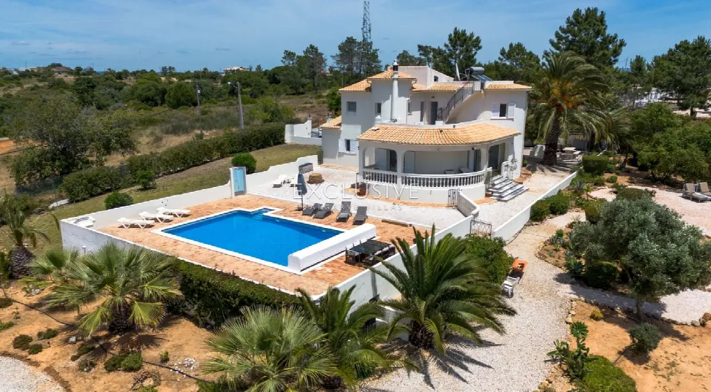Lagoa, Algarve – Villa auf 7.910 m² mit Pool, 4 Schlafzimmer