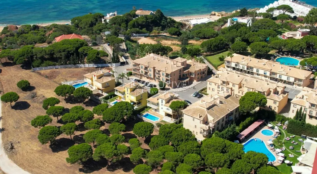 Albufeira, Algarve – Villa mit Meerblick und Pool, 3 Schlafzimmer