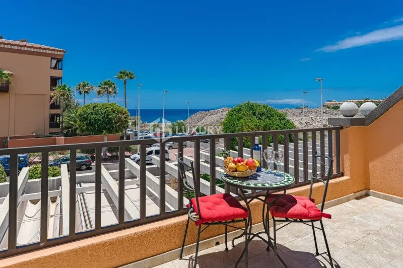 Adeje, Tenerife – Meerblick-Stadthaus nahe Strand, 3 Schlafzimmer