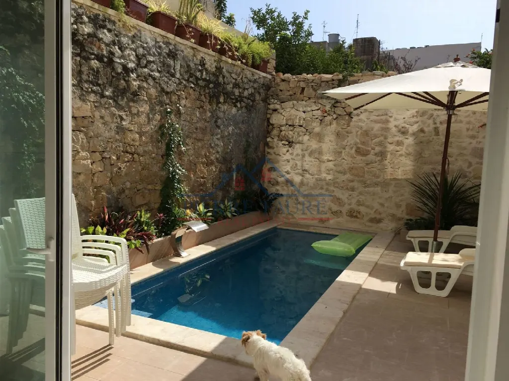 Sliema, Malta – Townhouse mit Pool, 4 Schlafzimmer