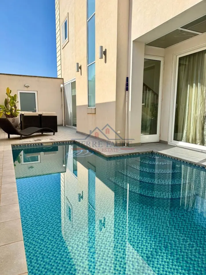 Attard, Malta – Moderne Doppelhausvilla mit Pool, 3 Schlafzimmer