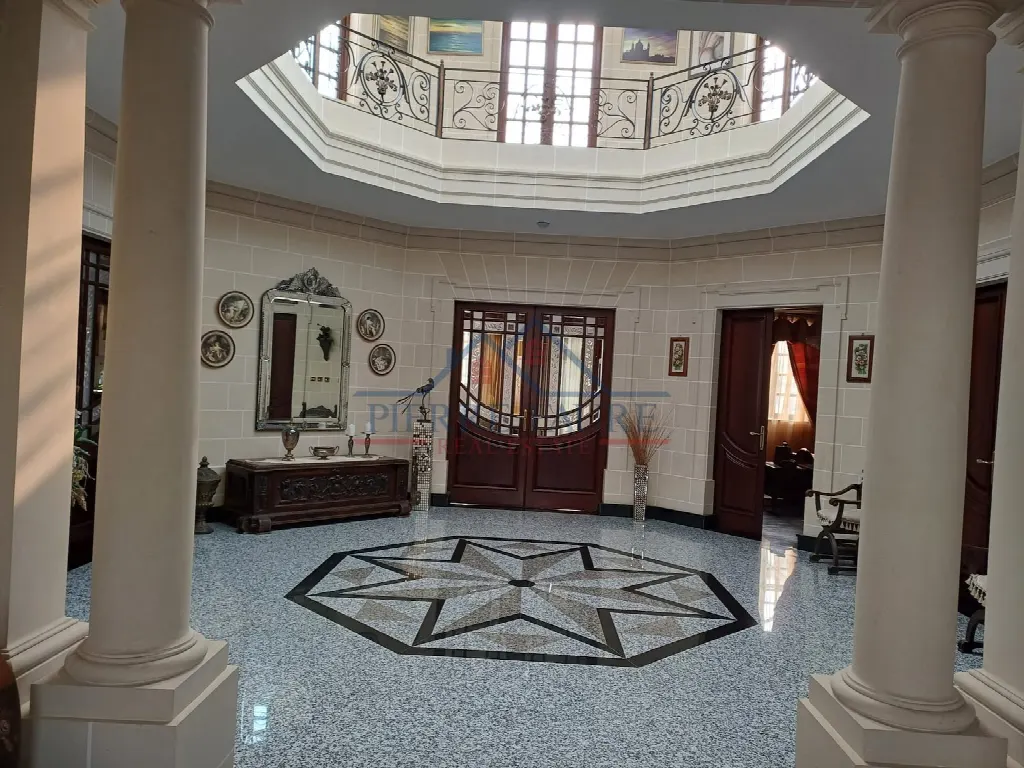 L'Iklin, Malta – Bungalow mit Pool, 6-Wagen-Garage, 3 Schlafzimmer