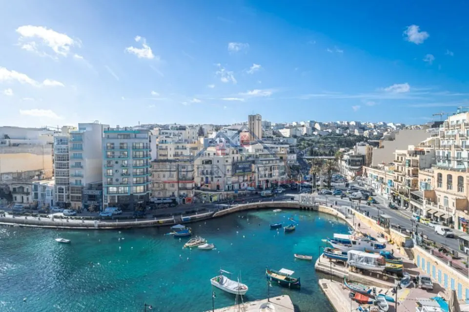 St. Julians, Malta – Townhouse mit Spinola-Bay-Blick, 4 Schlafzimmer