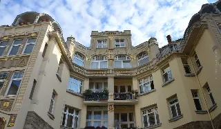 Familienstiftung gründen: Immobilien, Steuern und nur 15% Körperschaftssteuer auf Mieteinnahmen