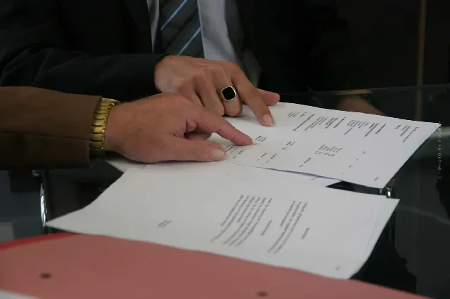 Makler Kosten: Provision, Courtage für Kauf, Verkauf und Vermietung