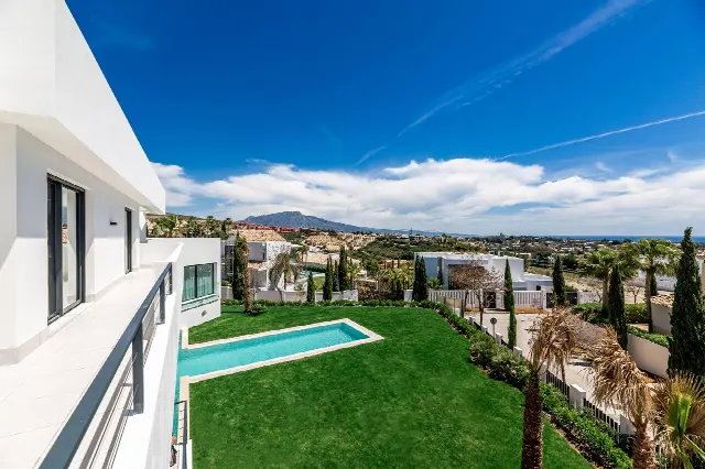Villa Tour Marbella: Das Miami von Europa! 5 Highlights @ FIV Magazine