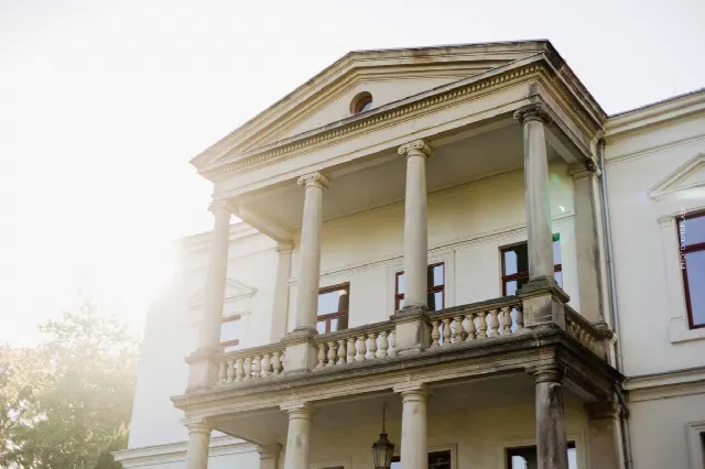 Villa kaufen in Berlin: Villen als Kapitalanlage – Ablauf, Kosten, Off Market & Co.