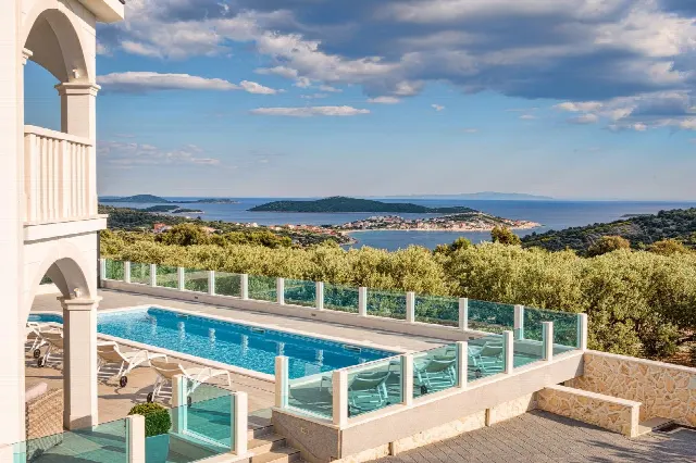 Villa mit Meerblick, Olivenhain, 4 Schlafzimmer
