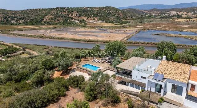 Villa am Arade mit Pool, 4 Schlafzimmer