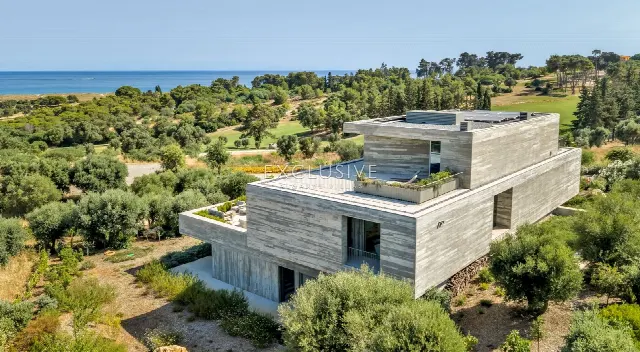 Moderne Golfvilla mit 5 Schlafzimmern
