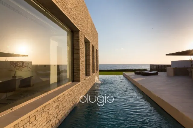 Villa am Meer mit Infinity-Pool, 4 Schlafzimmer