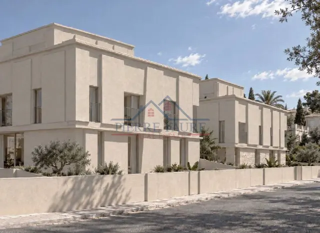 Neubauvilla mit Pool und 3 Schlafzimmern