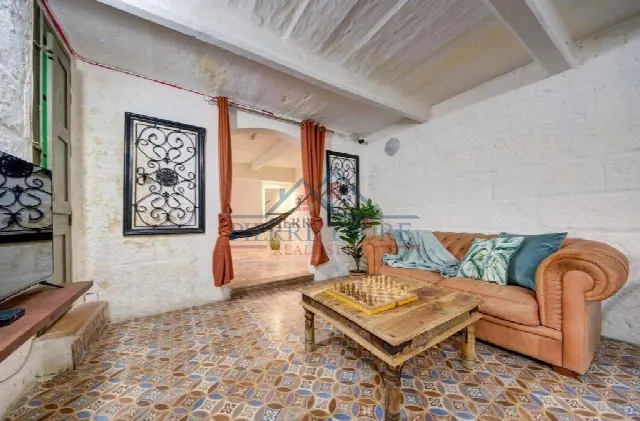 Doppelfront-Townhouse, 7 Schlafzimmer, Innenhof