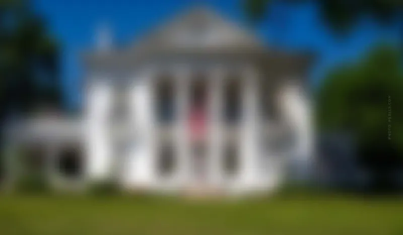 Villa am Wannsee, Berlin in klassischer Architektur (nah Golfplatz) – 2.9 Mio. – Off Market