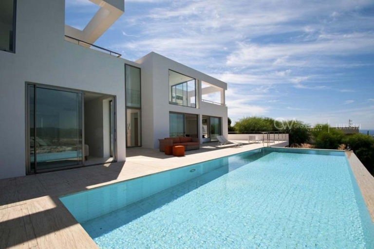 Atemberaubende Villa mit einzigartigem Meerblick in Can Rimbau