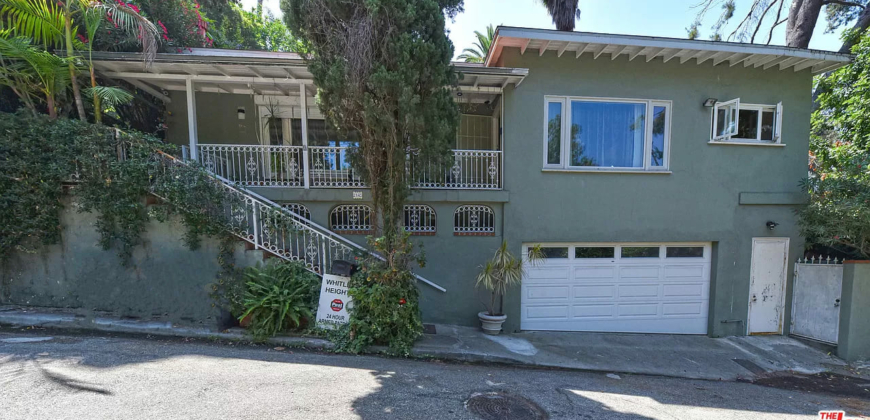 Los Angeles, CA 90068 – 2145 Fairfield Ave