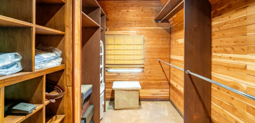 Beverly Hills, CA 90210 – 1423 Schuyler