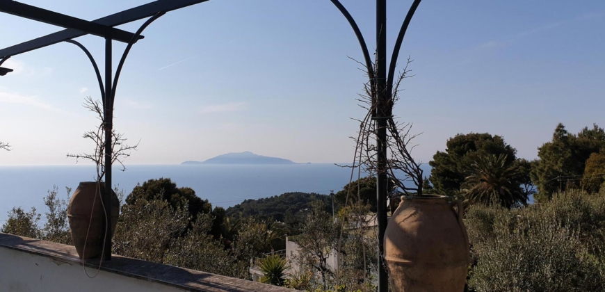 Italien, Capri 80071 – Villa mit großartigem Meeresblick 23.680 SqFt.