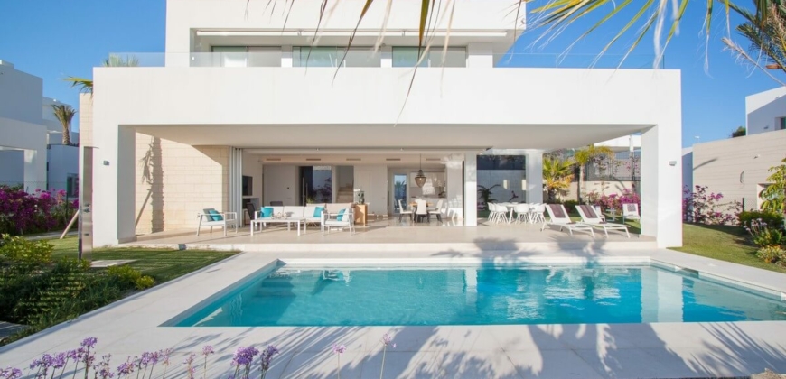 Marbella, Spanien – Wunderschöne Villa mit Meerblick in Rio Real