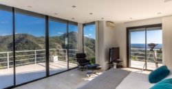 Marbella, Spanien – Moderne Villa mit Panoramablick in Benahavis