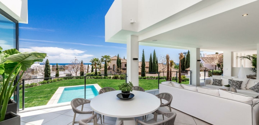 Marbella, Spanien – Extravagante Villa mit Wasserfall