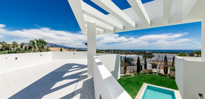 Marbella, Spanien – Extravagante Villa mit Wasserfall