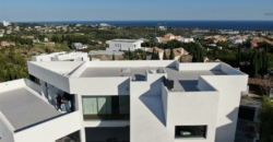 Marbella, Spanien – Extravagante Villa mit Wasserfall