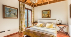 Marbella, Spanien – Anwesen mit Tennisplatz, King Size Swimming Pool & Co.