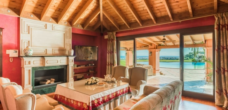Marbella, Spanien – Anwesen mit Tennisplatz, King Size Swimming Pool & Co.