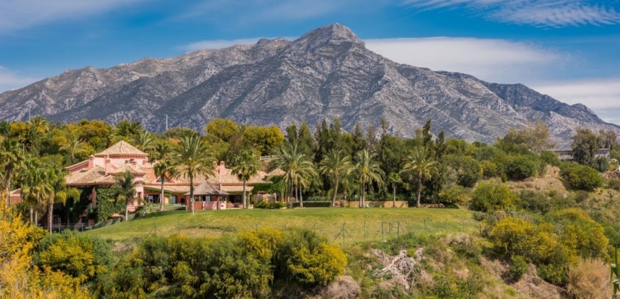 Marbella, Spanien – Anwesen mit Tennisplatz, King Size Swimming Pool & Co.