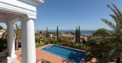 Marbella, Spanien – Eindrucksvolle Villa mit Pool in Sierra Blanca