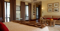 Marbella, Spanien – Eindrucksvolle Villa mit Pool in Sierra Blanca
