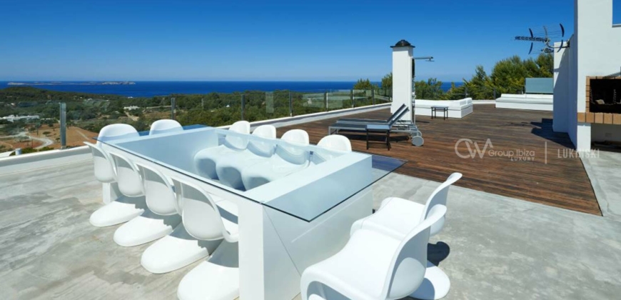 Ibiza, Spanien – Villa mit Pool und atemberaubenden Ausblick in Cala Salada