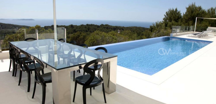 Ibiza, Spanien – Villa mit Pool und atemberaubenden Ausblick in Cala Salada