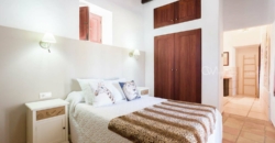 Ibiza, Spanien – Villa mit mediterranen Garten in San Rafael