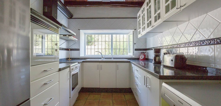 Ibiza, Spanien – Villa mit mediterranen Garten in San Rafael