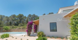Ibiza, Spanien – Villa mit Traumblick in mitten eines Berges in Santa Eulalia