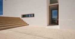 Ibiza, Spanien – Atemberaubende Villa mit einzigartigem Meerblick in Can Rimbau