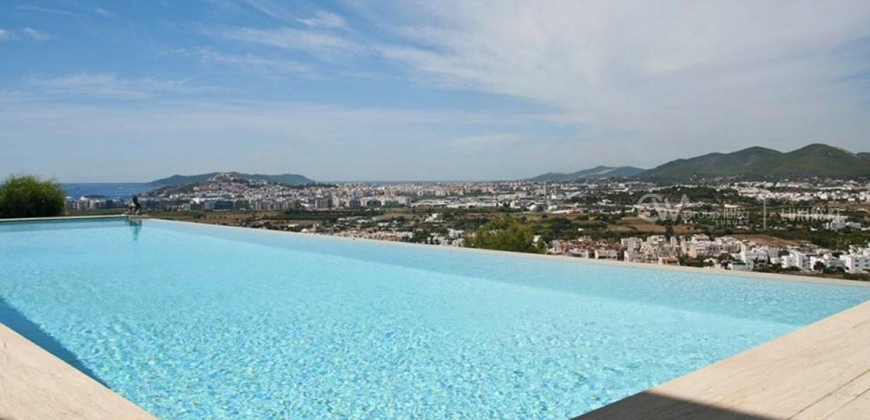 Ibiza, Spanien – Atemberaubende Villa mit einzigartigem Meerblick in Can Rimbau