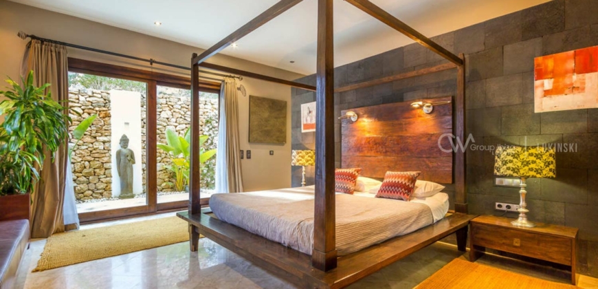 Ibiza, Spanien – Luxus Villa in den Bergen nähe des Morna-Tals