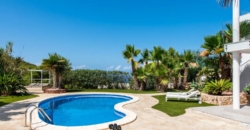 Ibiza, Spanien – Familienfreundliche Villa mit Gästehaus