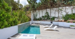 Ibiza, Spanien – Moderne Villa im idyllischen Can Furnet – € 1.396.500
