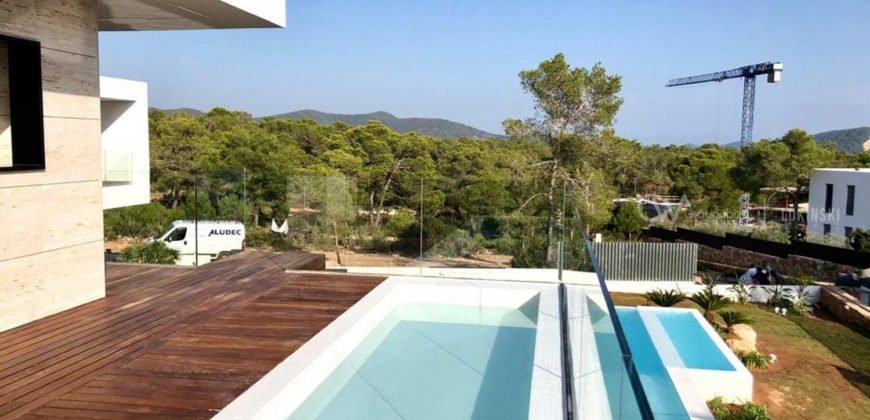 Ibiza, Spanien – Gigantisches Anwesen in der begehrtesten Gegend Ibizas