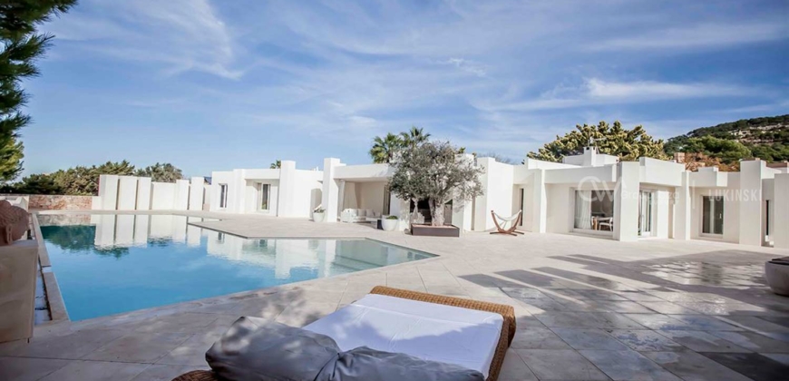Ibiza, Spanien – Villa mit unschlagbarem Meerblick in Calo d en Real