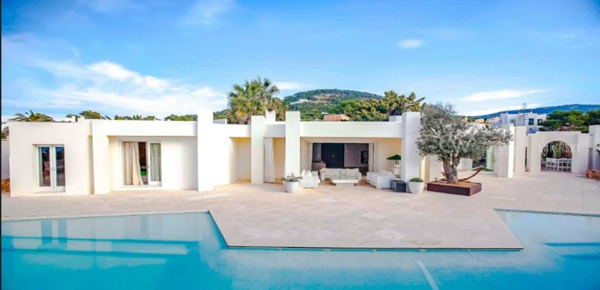 Ibiza, Spanien – Villa mit unschlagbarem Meerblick in Calo d en Real