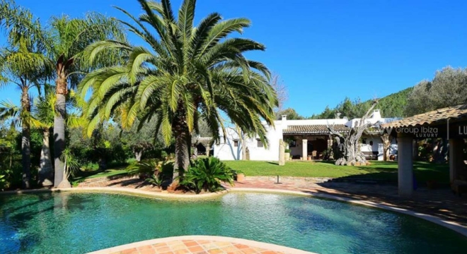 Ibiza, Spanien – Authentische Villa im Herzen der Insel in Santa Gertrudis